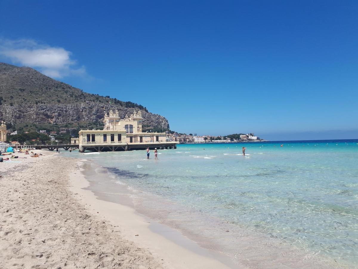 פלרמו Mondello Stesicoro Apartment מראה חיצוני תמונה