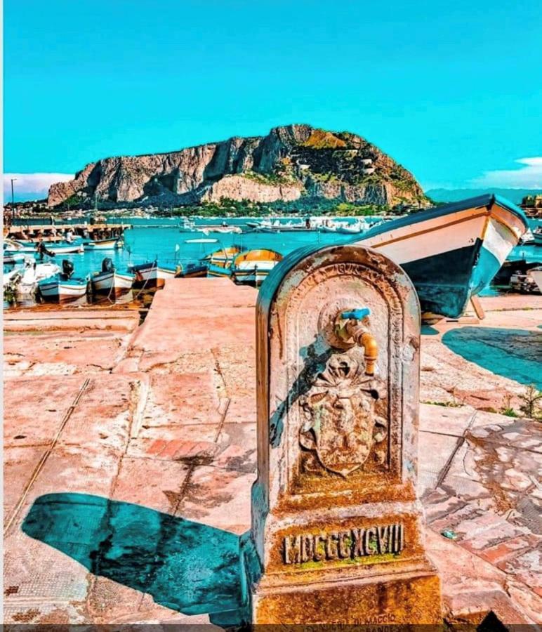 פלרמו Mondello Stesicoro Apartment מראה חיצוני תמונה